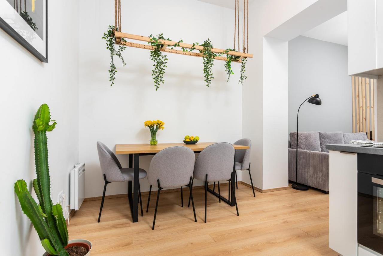 Modern Centrally Located Apartments - By Upstairs 크라쿠프 외부 사진
