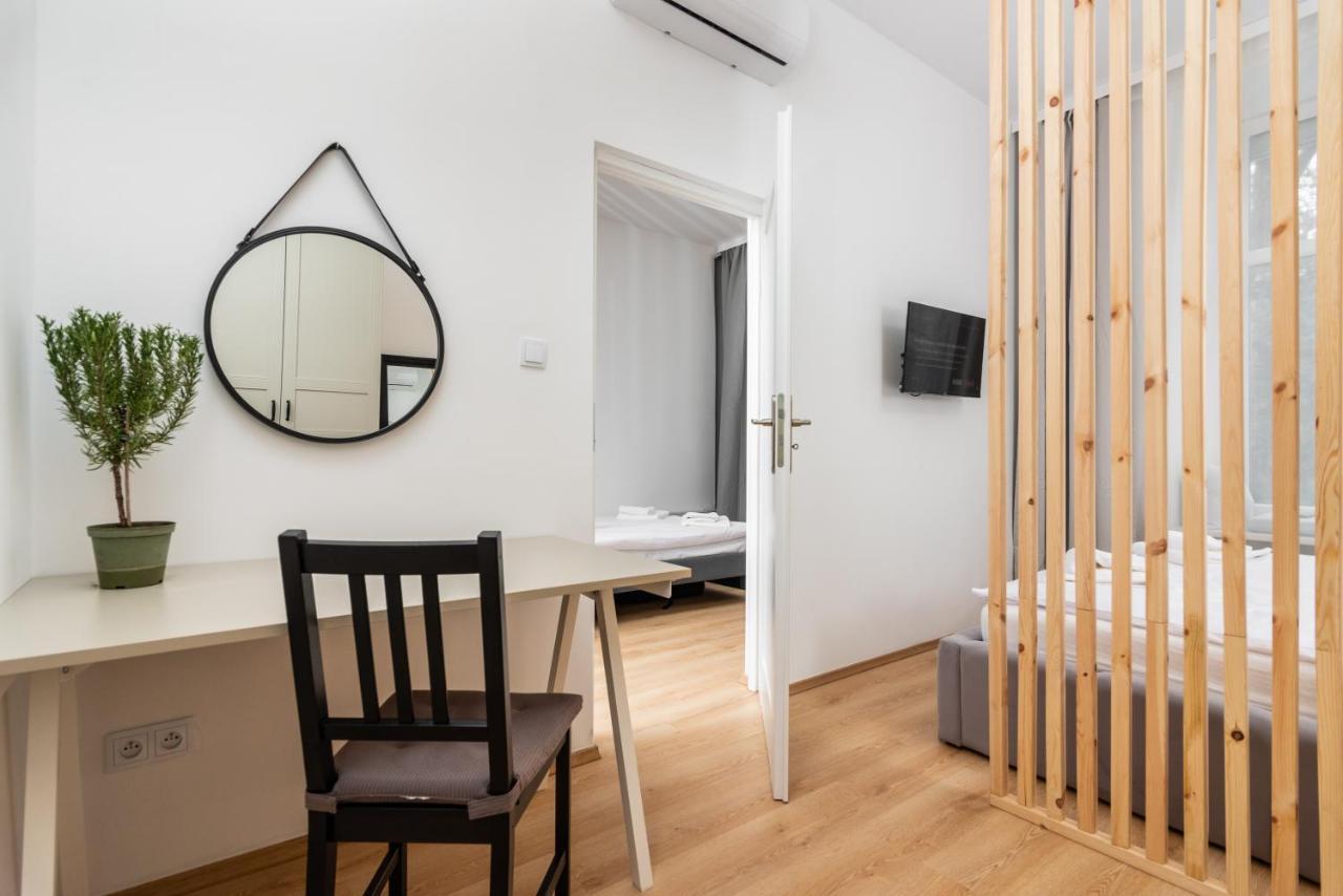 Modern Centrally Located Apartments - By Upstairs 크라쿠프 외부 사진