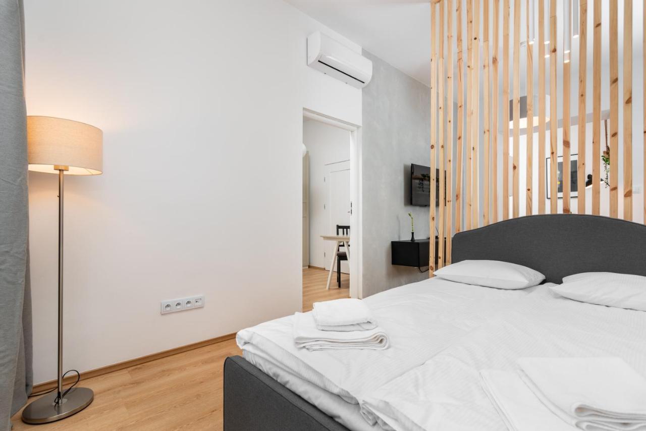 Modern Centrally Located Apartments - By Upstairs 크라쿠프 외부 사진