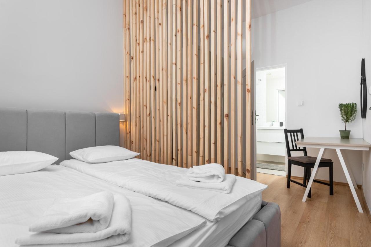 Modern Centrally Located Apartments - By Upstairs 크라쿠프 외부 사진