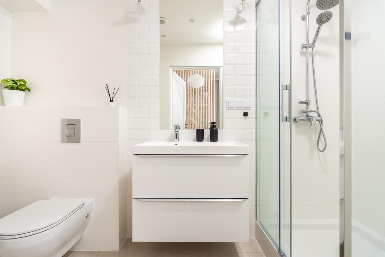 Modern Centrally Located Apartments - By Upstairs 크라쿠프 외부 사진