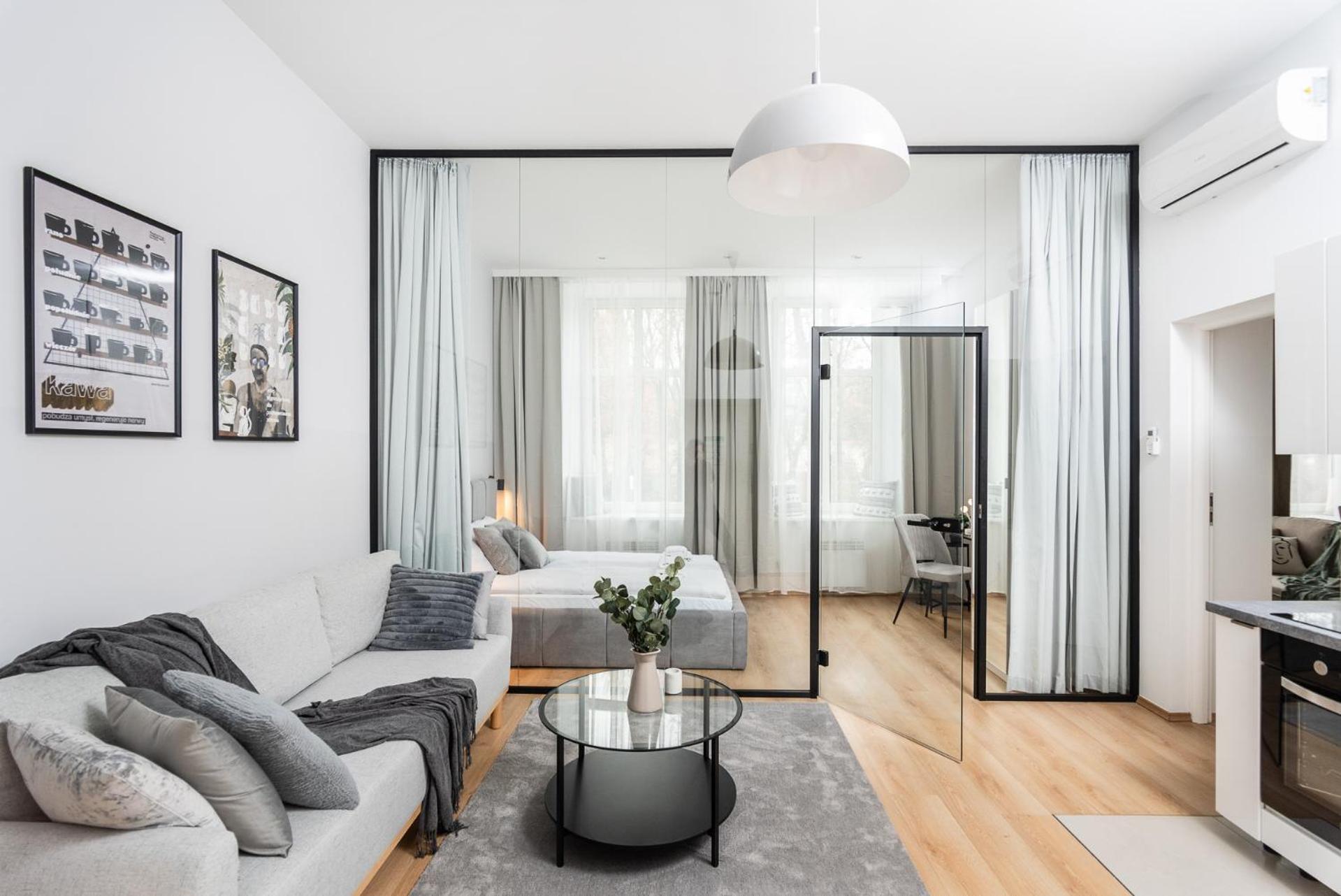 Modern Centrally Located Apartments - By Upstairs 크라쿠프 외부 사진