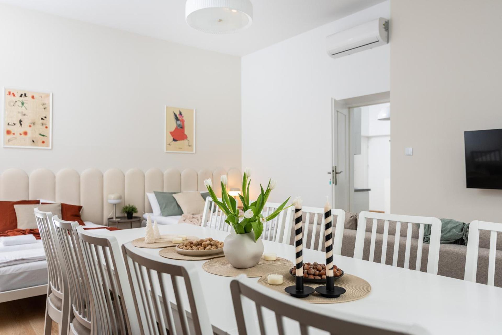 Modern Centrally Located Apartments - By Upstairs 크라쿠프 외부 사진